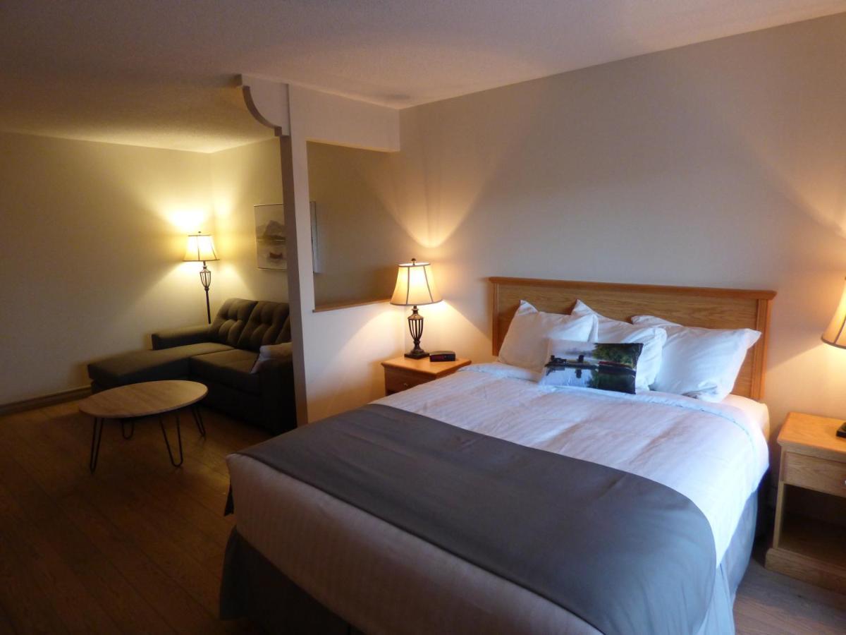מאניוואקי Chateau Logue Hotel מראה חיצוני תמונה